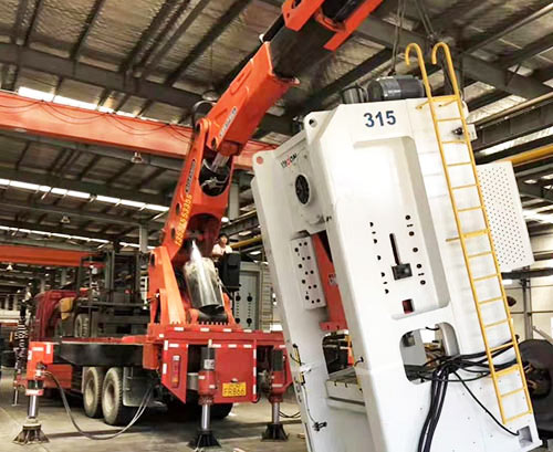 建宁县提升工作效率，选择优质折臂吊租赁服务