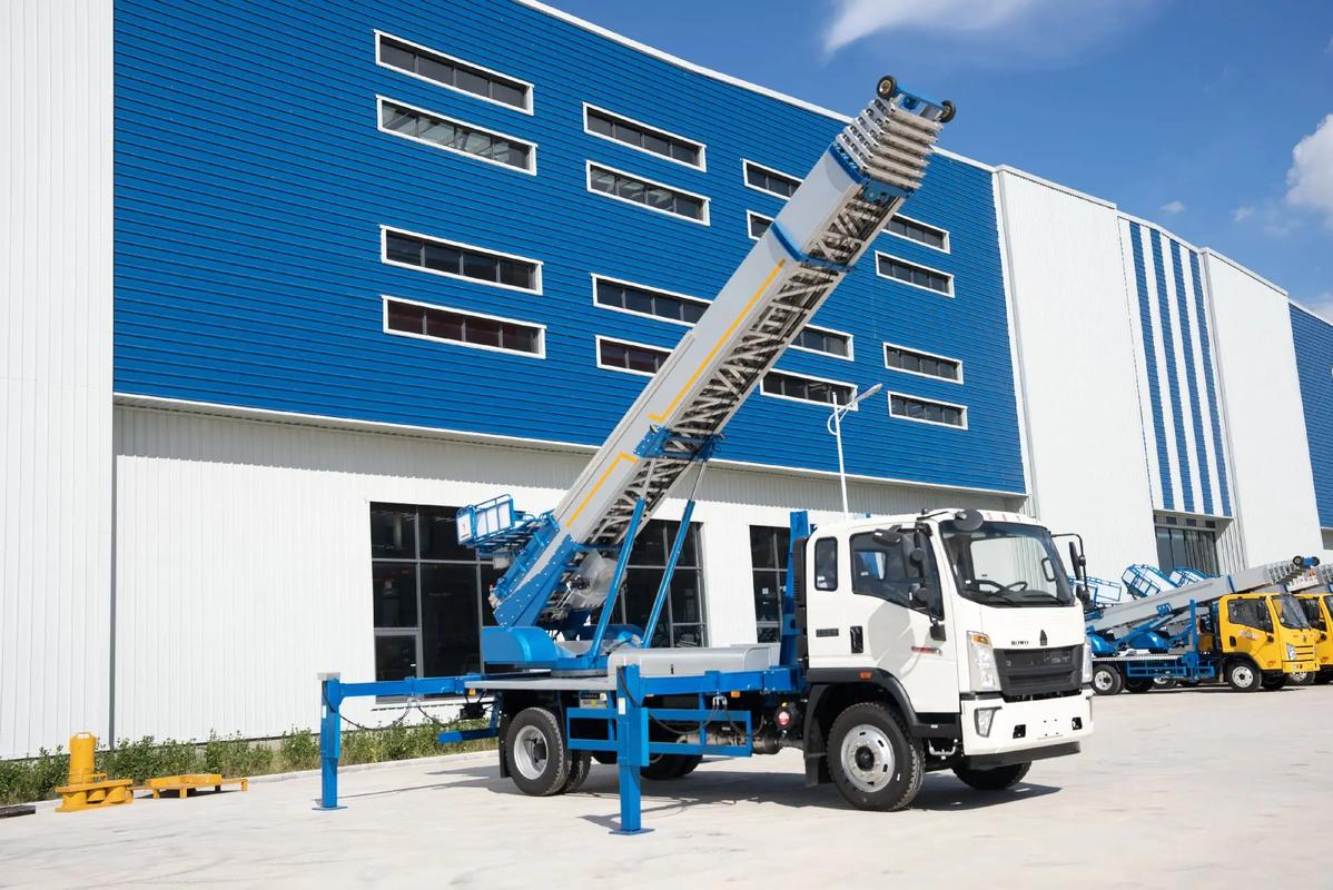建宁县小型云梯车上料车租赁多少钱